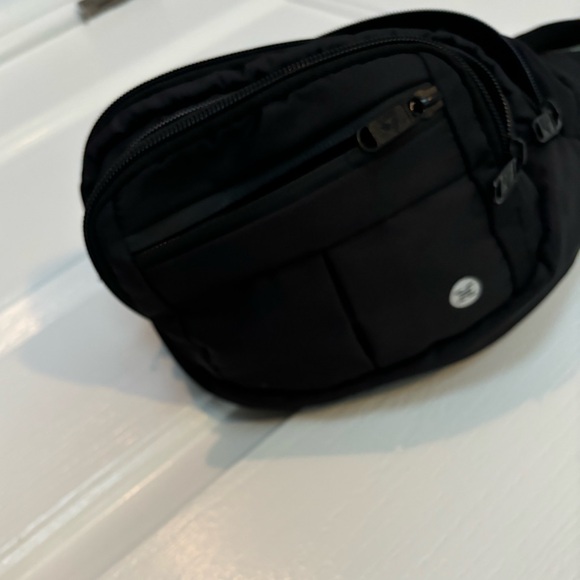 Black Fanny Pack - Picture 3 of 4
